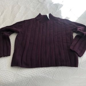 BR small deep magenta brand new mock neck sweater